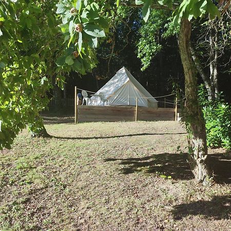 Camping Sous Les Belles Etoiles Peyrilhac 외부 사진